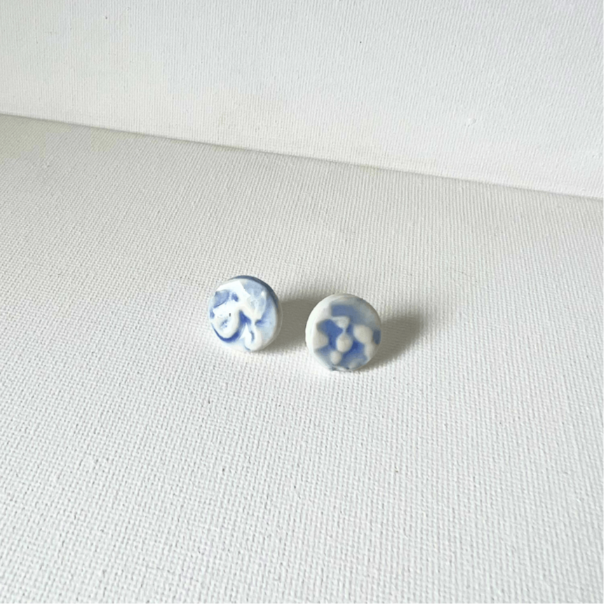 Small Studs