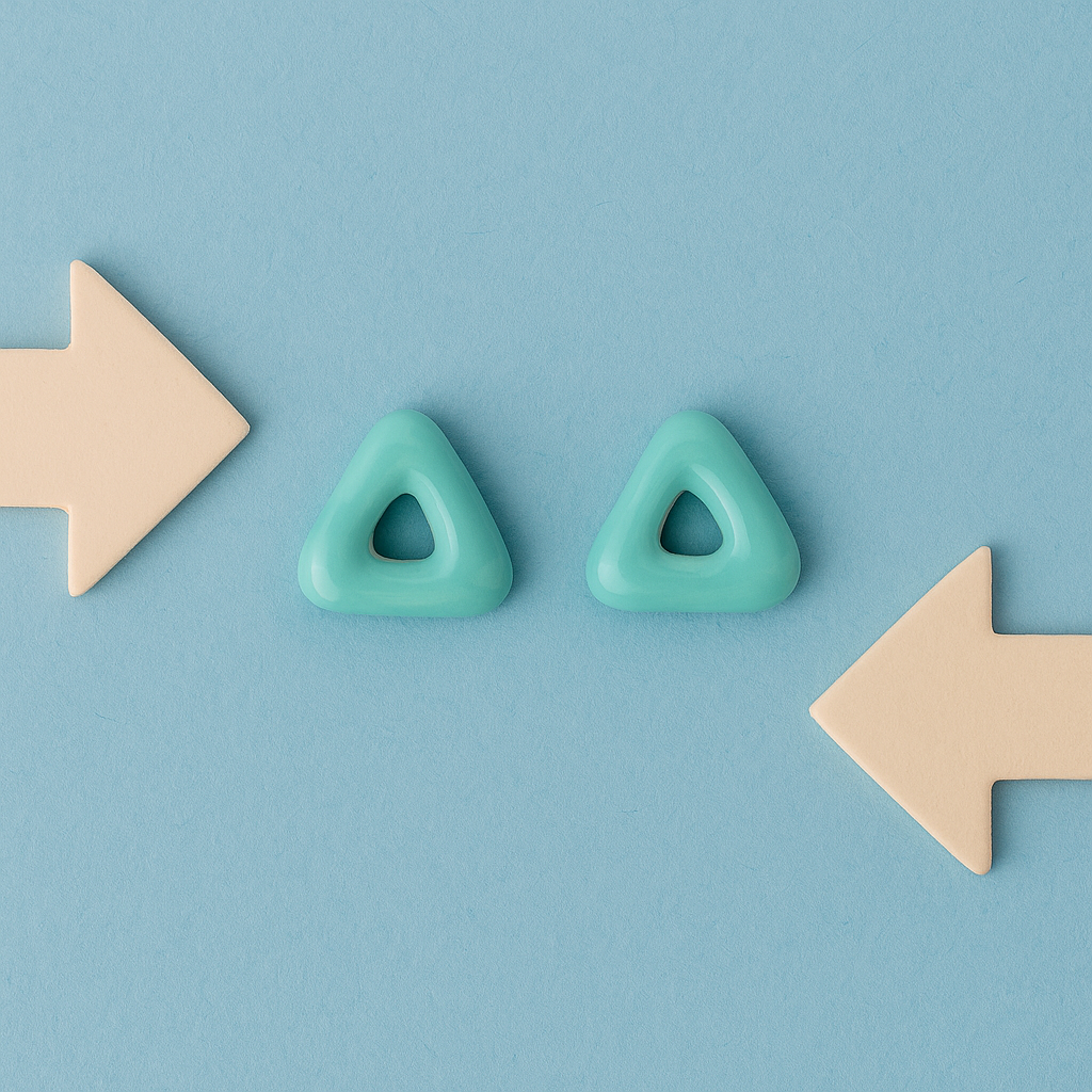 Tide + Form Lagoon Arrow Porcelain Studs Gloss
