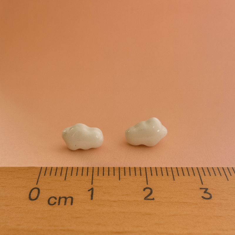 Porcelain cloud earrings with ruler
