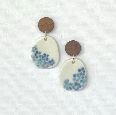 Uta's Earrings